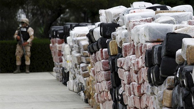 Ante los fuertes controles: narcos se quejan por los precios de las coimas de despachantes de aduana.
