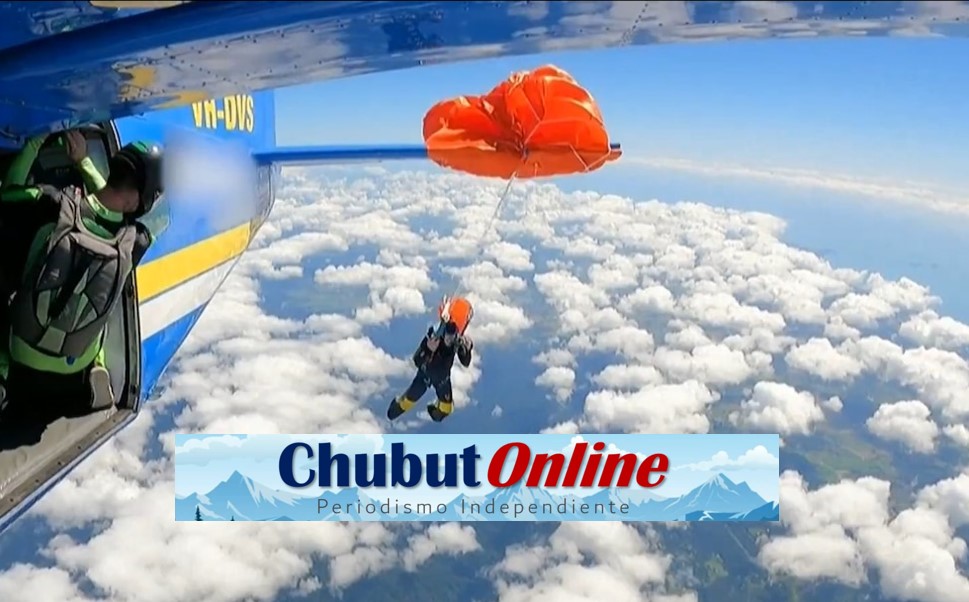 Paracaidista queda colgado de la cola del avión y provoca aterrizaje de emergencia en Australia